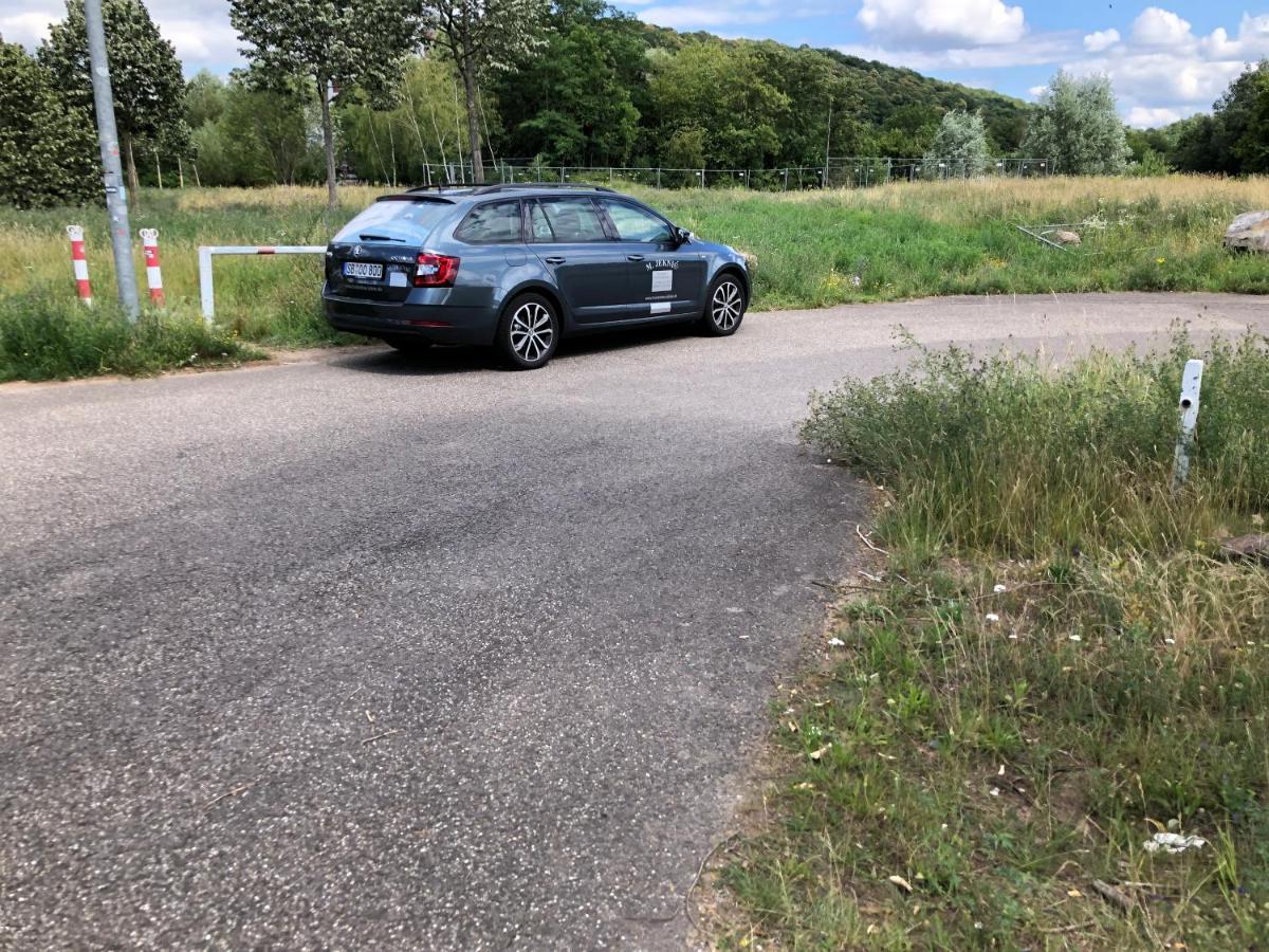 ホテル Hausboot Jeknic ザールブリュッケン エクステリア 写真